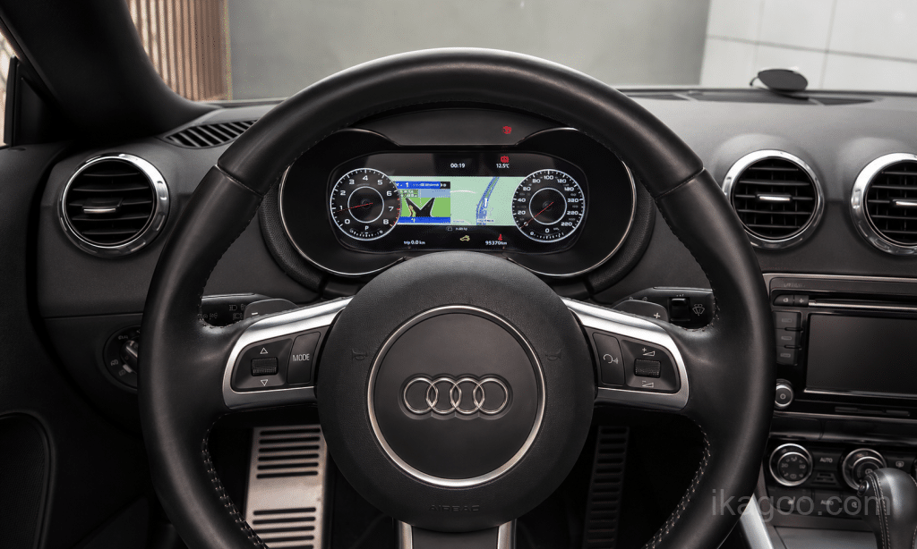 Hasil akhir pemasangan klaster instrumen digital Audi TT 8J